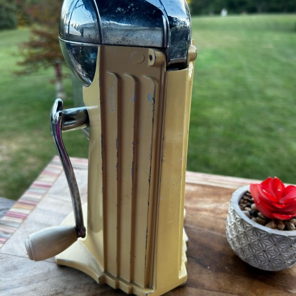Vintage 1930s enamel & chrome ice-o- mat ice crusher Rival Mfg. Co. Kansas City - Picture 11 of 14